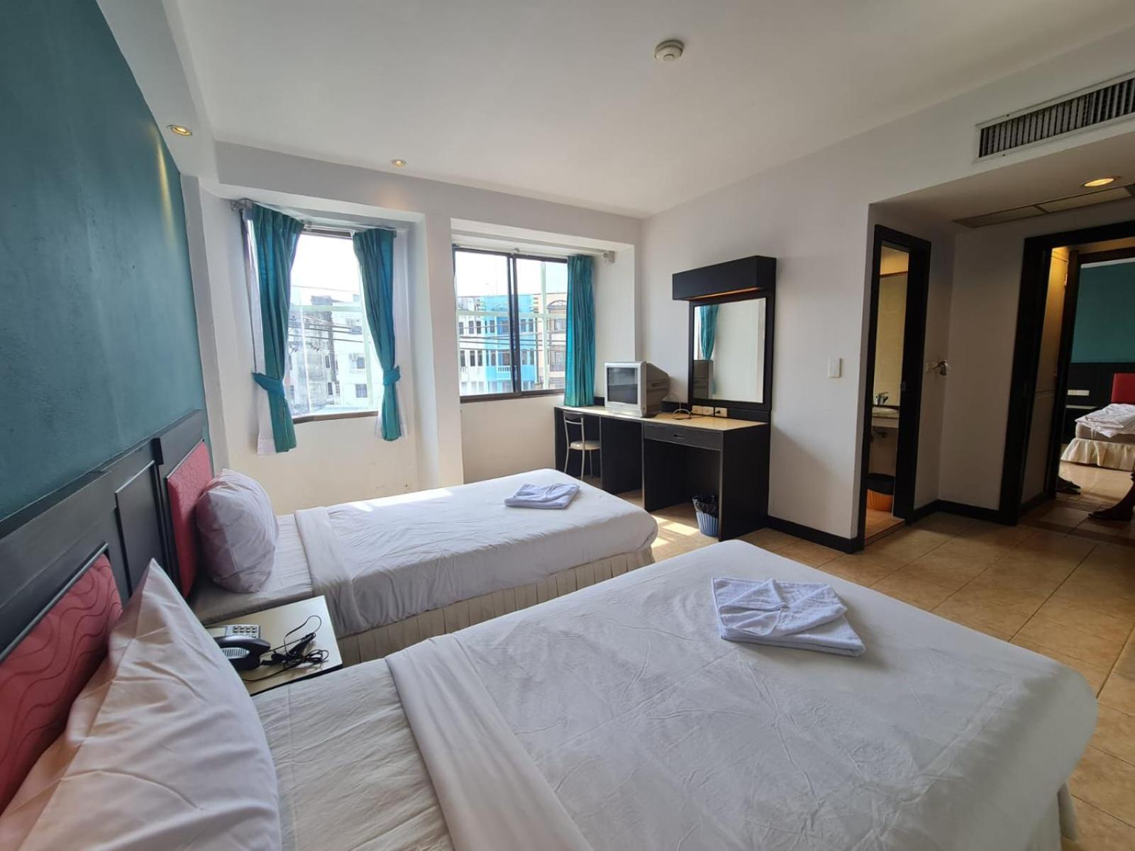 Desa Phuket 호텔 외부 사진