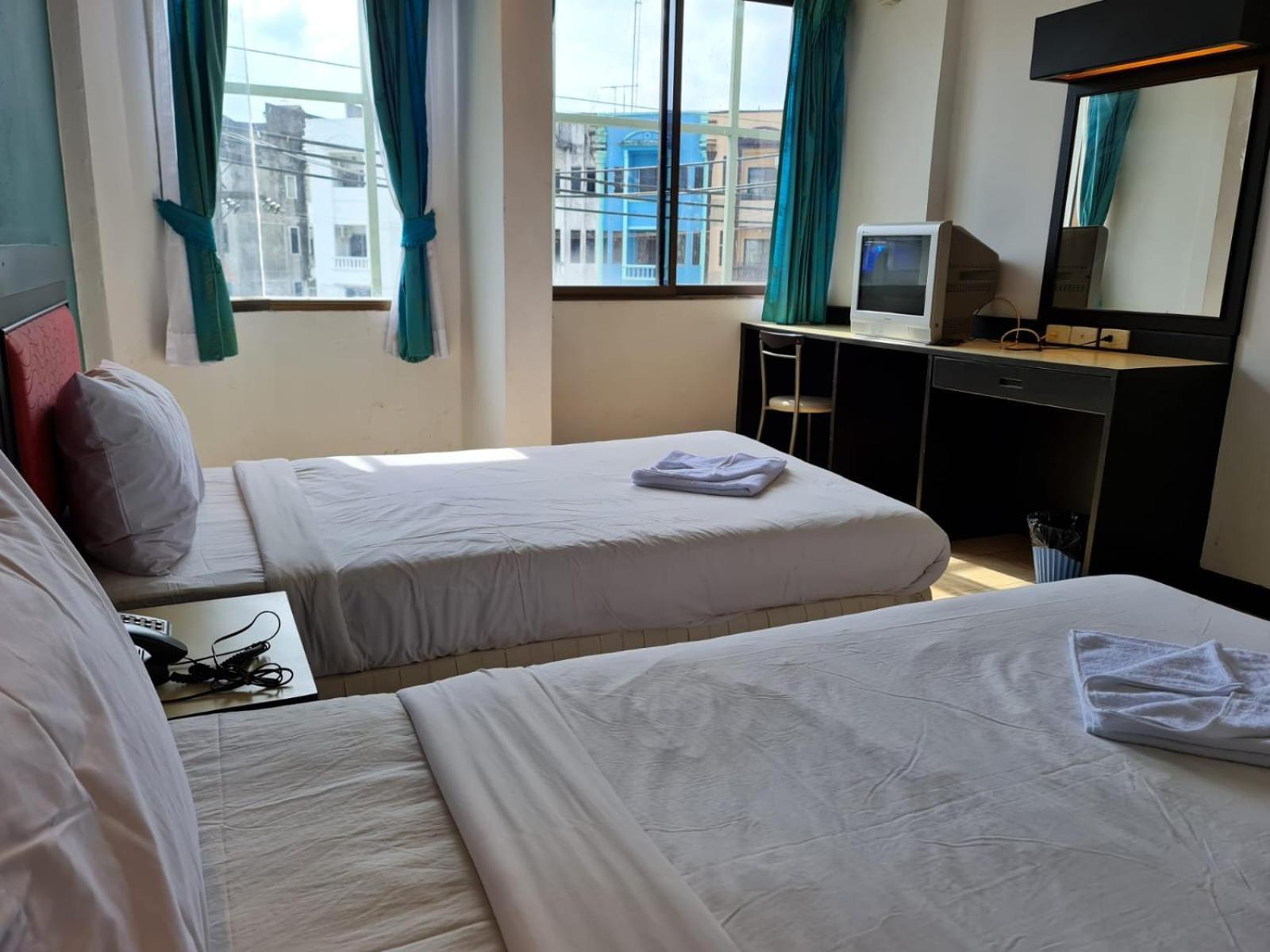 Desa Phuket 호텔 외부 사진